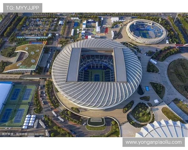 武汉体育中心改建为八万座专业球场助力城市体育发展与赛事承办